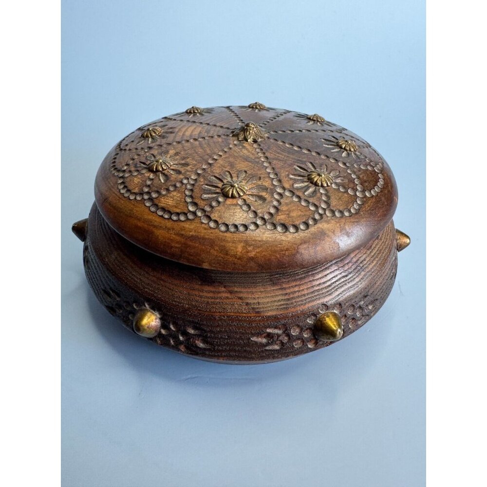 Antique Savoy Round Wooden Trinket Box With Brass Accents & Floral Design Circa